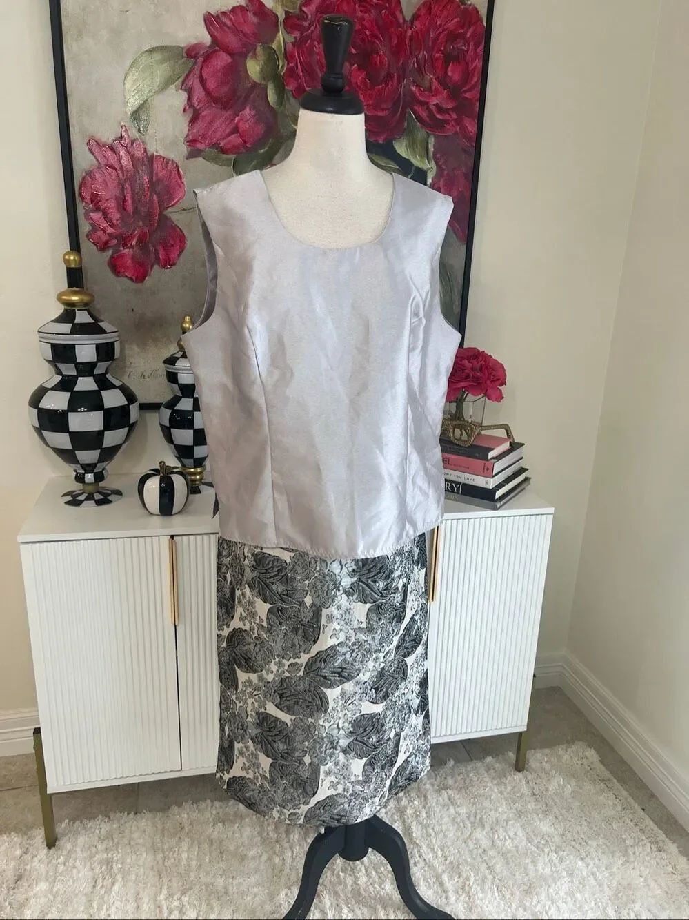 Lily & Taylor Couture Women's Floral Jacquard Brocade Skirt Suit Set Gray Medium